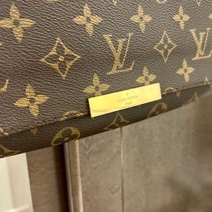 Authentic Louis Vuitton Favorite MM